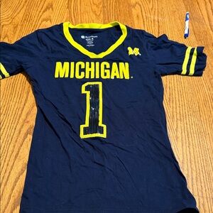 Colosseum Kids Navy and Yellow Michigan Tee
